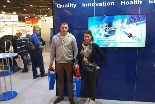 KING TONY消费者 - 01