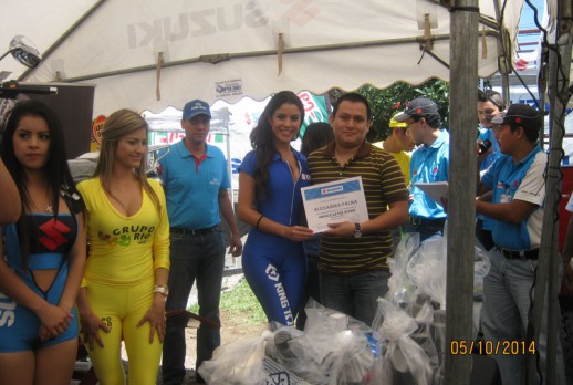 模特儿 & 消费者 - 01