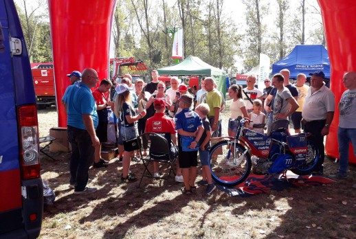 賽車手簽名會-03