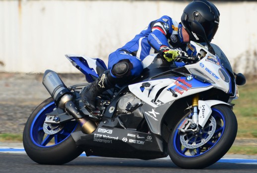 The coach rode motorcycle - 03