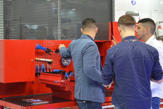 El estatus del stand de KING TONY - 01