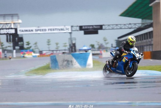 Racing en la lluvia-02