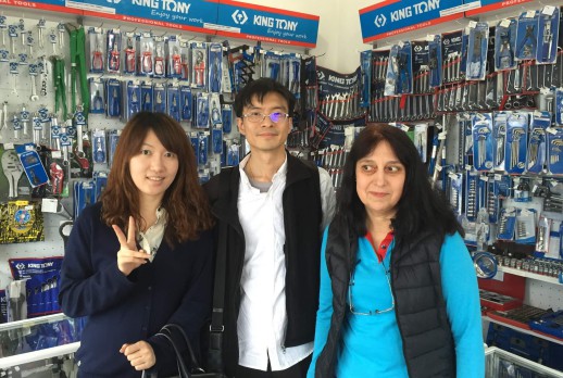 KING TONY与客户 - 02