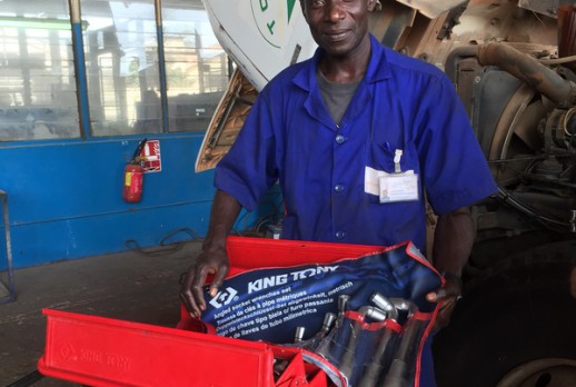 KING TONY工具在汽车维修厂