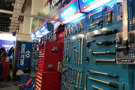 Cabina de KING TONY - 03