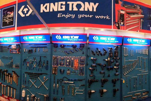 Cabina de KING TONY - 01