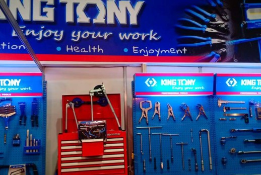 Cabina de KING TONY - 04