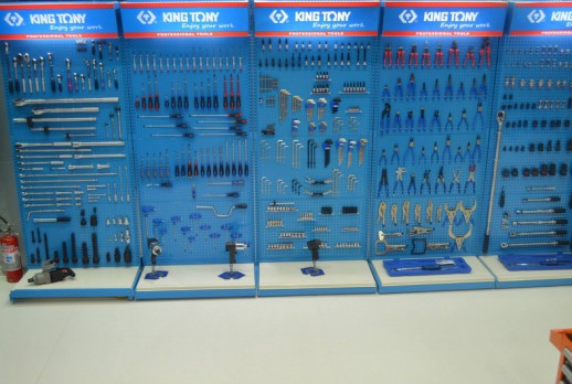 09.KING TONY 展示架 - 01