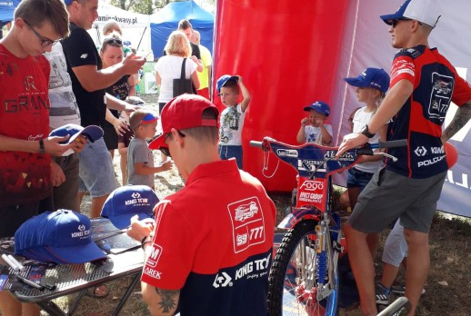 賽車手簽名會-08