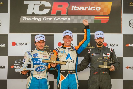 第一轮比赛，赢得第二名 - 01