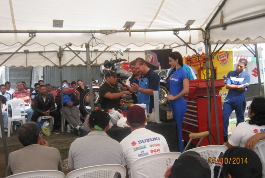 SUZUKI 户外促销的现况 - 02