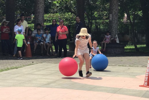 翻滚吧荔枝-亲子滚球大赛-3