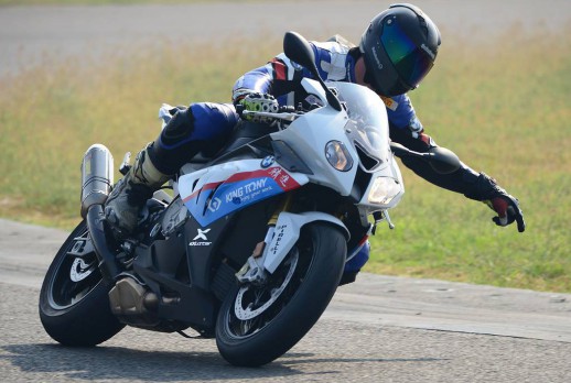 The coach rode motorcycle - 10