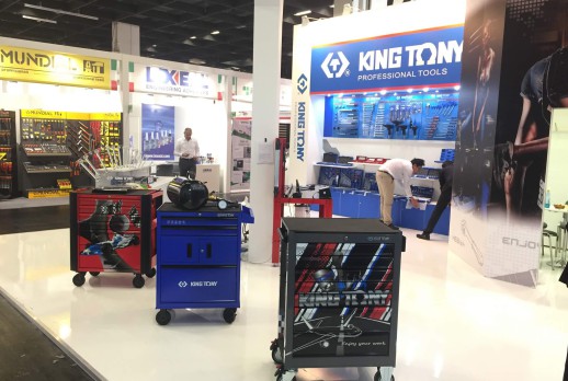 KING TONY摊位 - 08