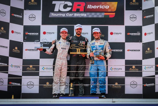 第二轮比赛，赢得第三名