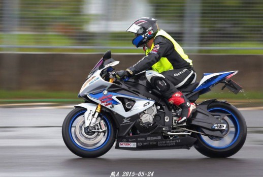Racing en la lluvia-05