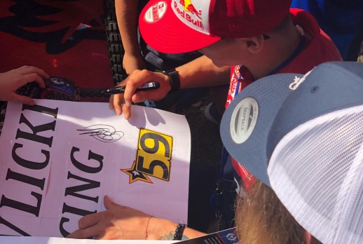 賽車手簽名會-19