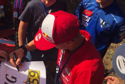 賽車手簽名會-18