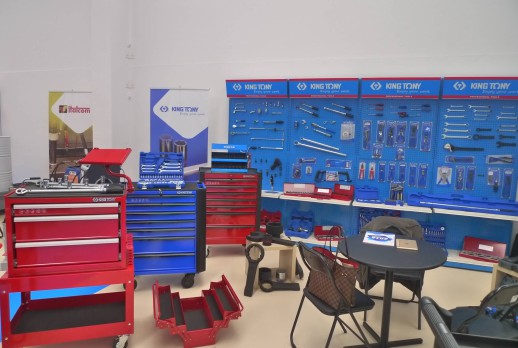 KING TONY booth - 01